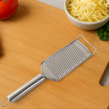 Supermom Supermom Stainless Steel Carrot Grater (1 Pc)